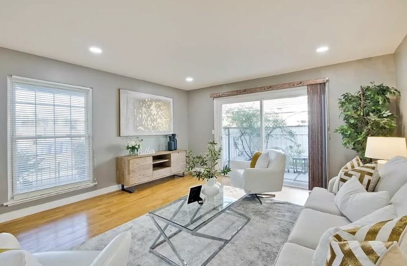 1910 Mount Vernon Ct #1 - Photo 3 of 13