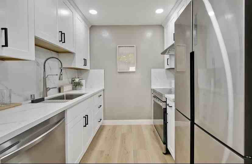 1910 Mount Vernon Ct #1 - Photo 4 of 13