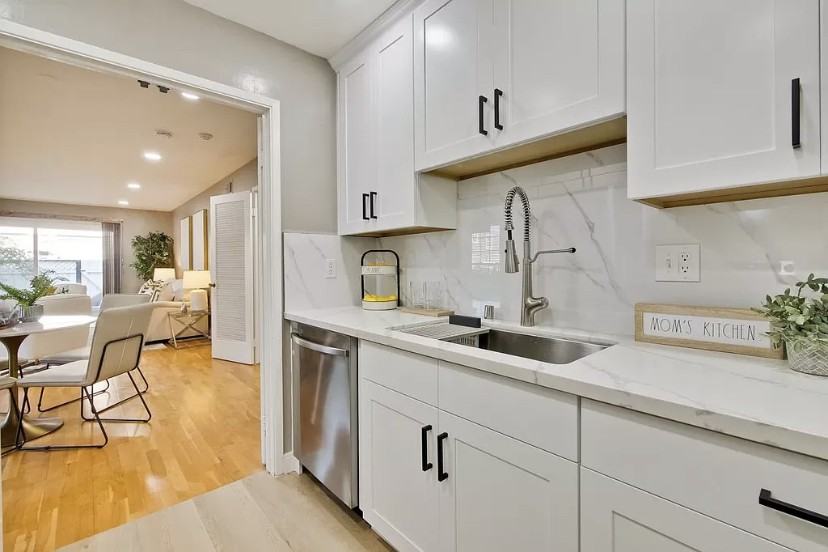 1910 Mount Vernon Ct #1 - Photo 5 of 13