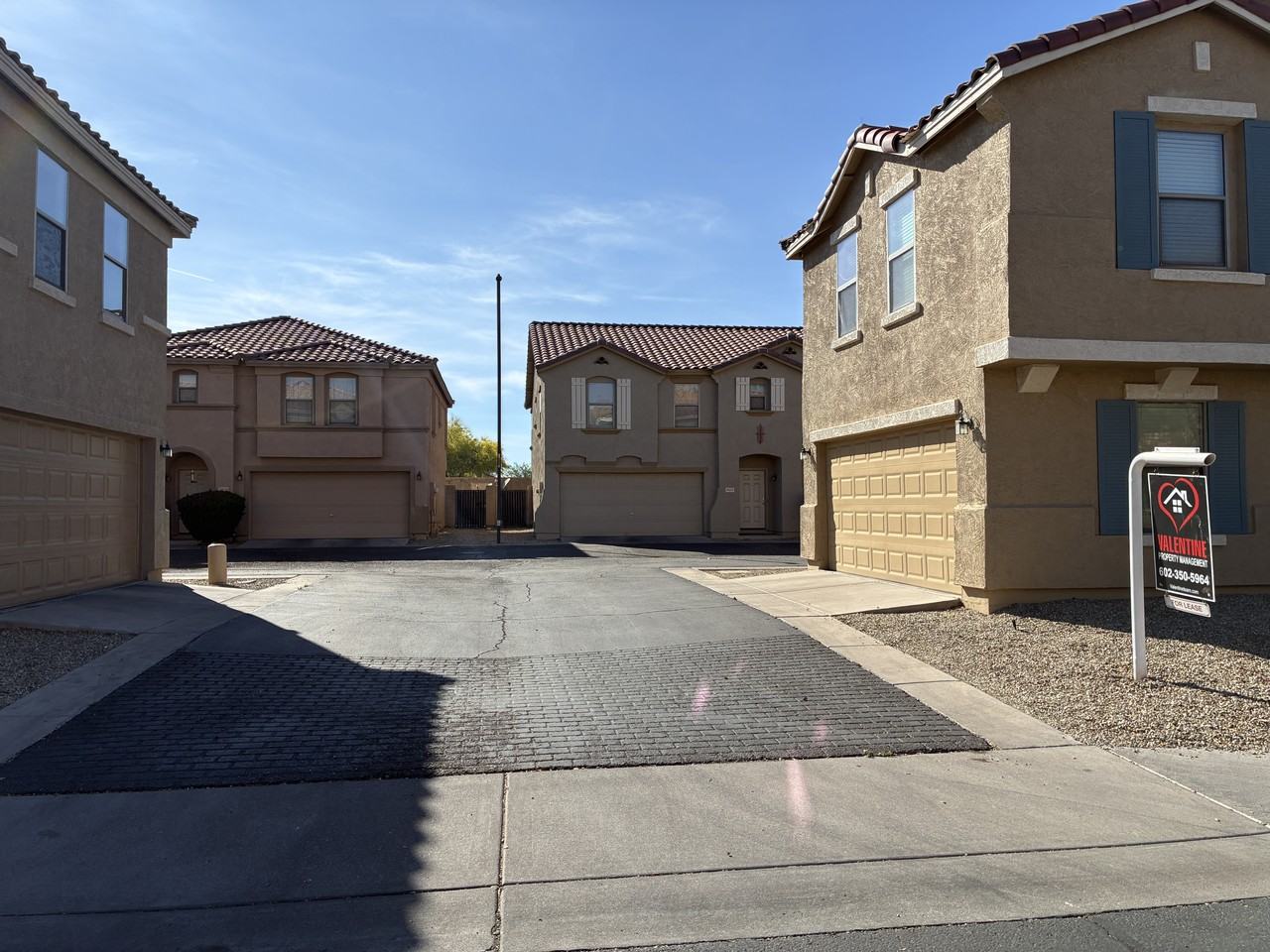 9646 N 82nd Gln - Photo 5 of 43