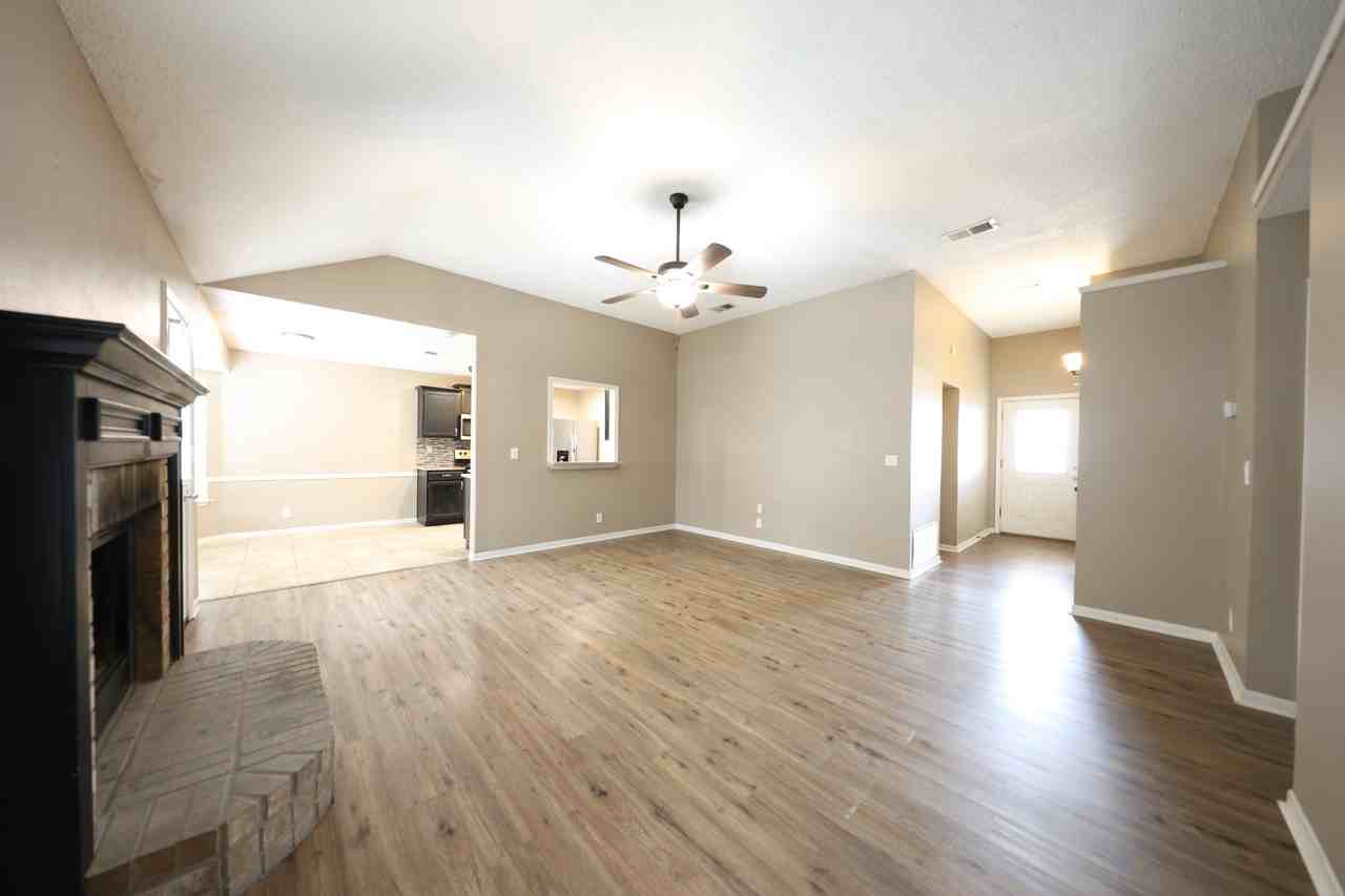 501 Elam Cir - Photo 7 of 20