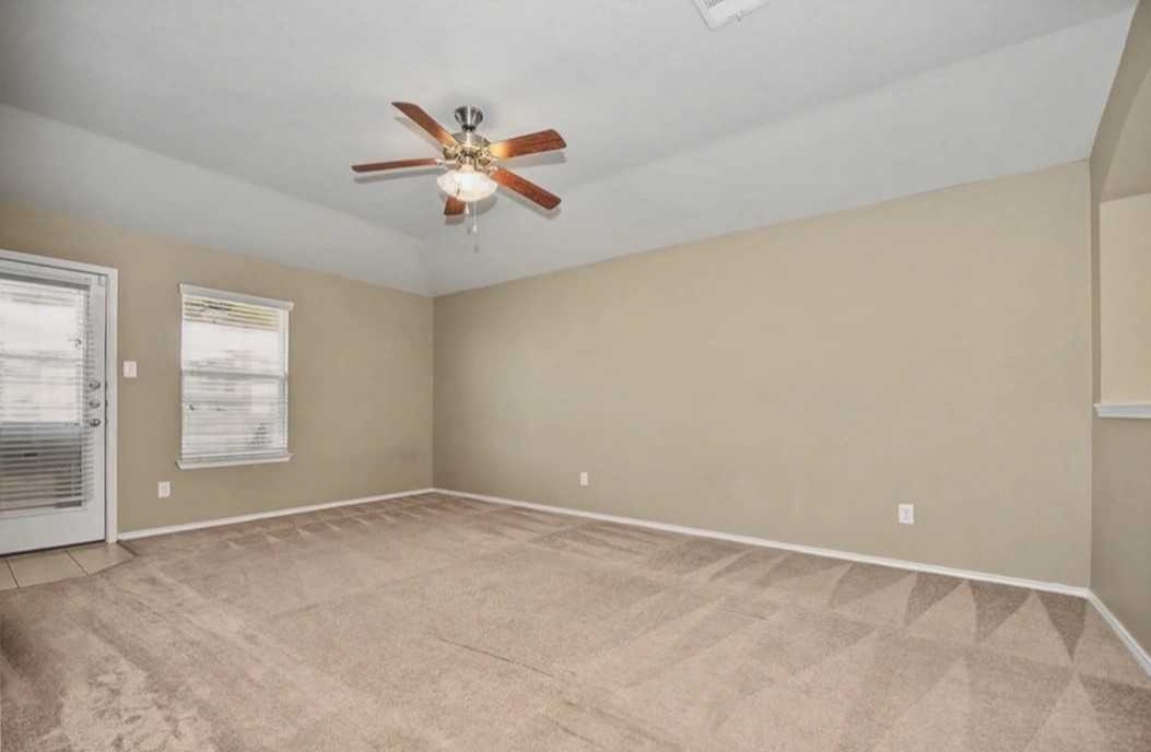 4907 Bayer Hollow Dr - Photo 7 of 14