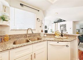 23 Greenmoor - Photo 1 of 1