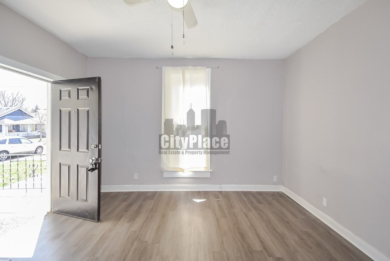 2314 Union St - Photo 6 of 22