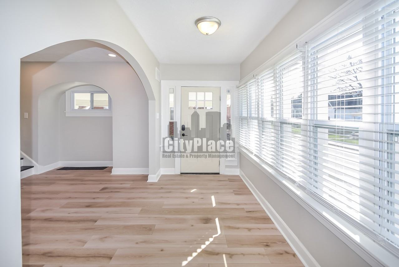 752 Cottage Ave - Photo 6 of 24