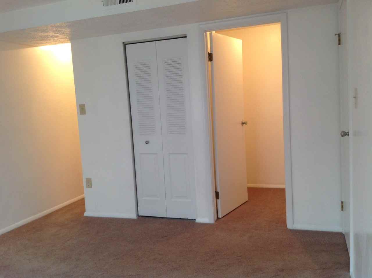 830 Heather Ridge Dr #C - Photo 2 of 22