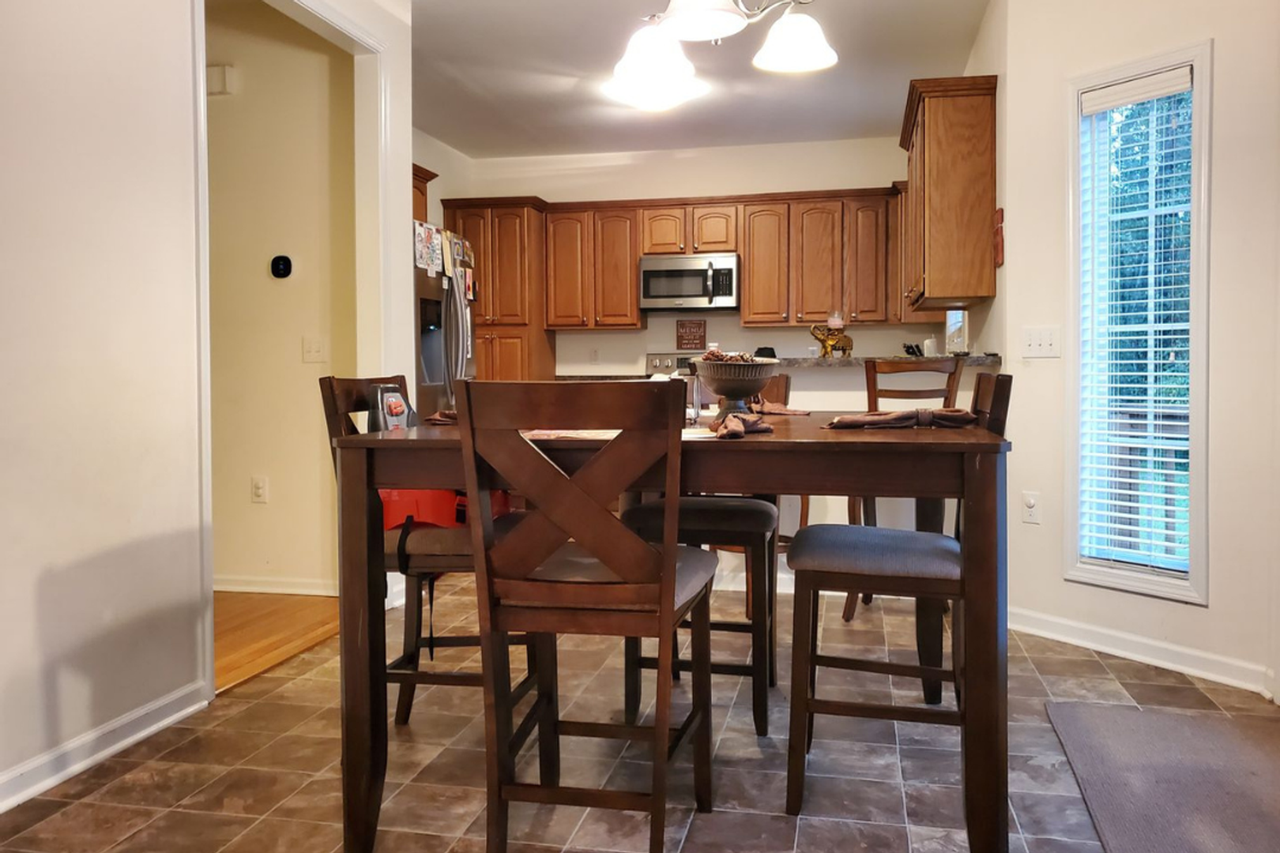 1520 Old Cherry Hill Rd - Photo 5 of 32