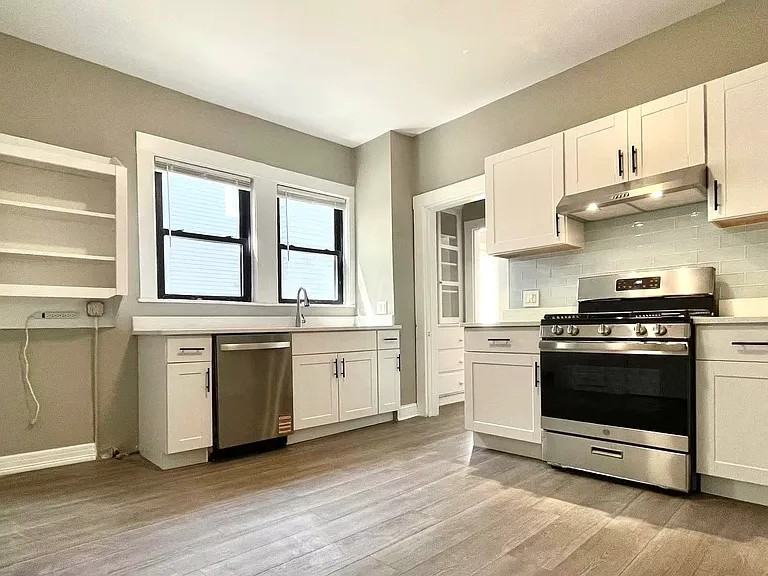 46 Quincy St #1 - Photo 4 of 14