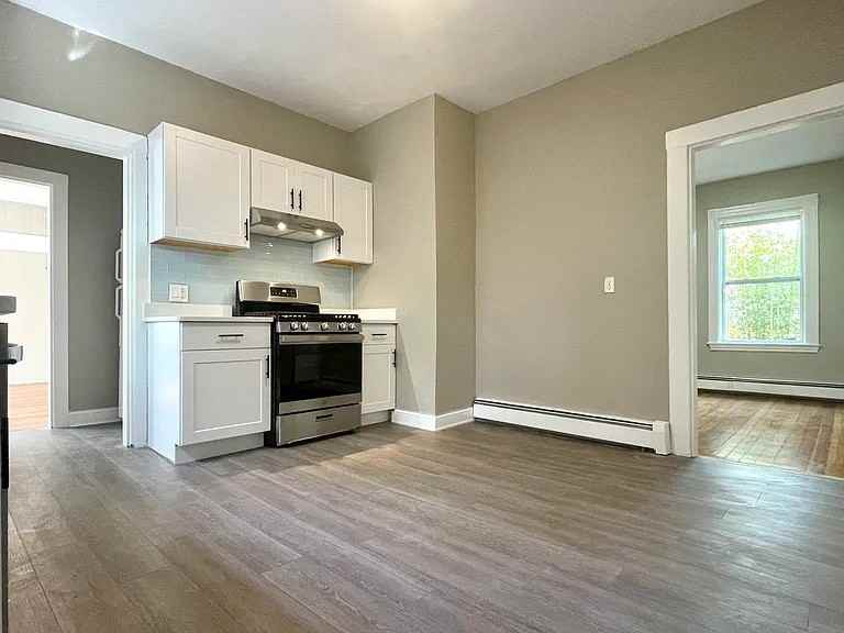 46 Quincy St #1 - Photo 6 of 14