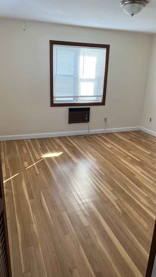 30 Baker St - Photo 6 of 18