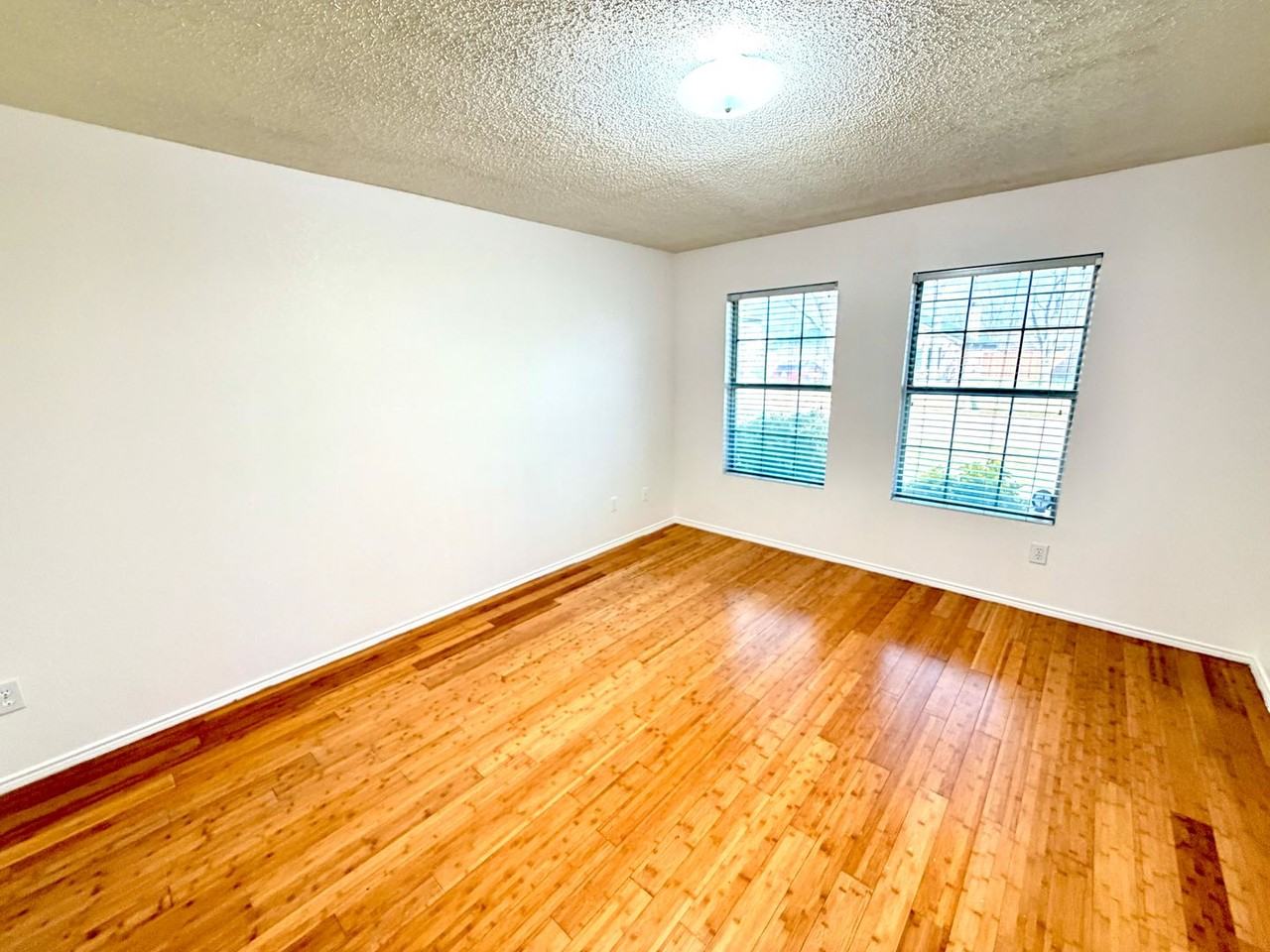 607 Pickwick Ln - Photo 6 of 10