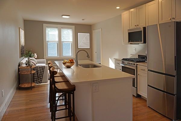 2 Ivaloo St #6B