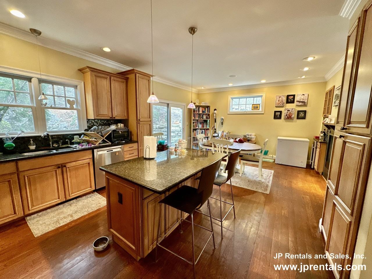 90 Glen Rd - Photo 5 of 23