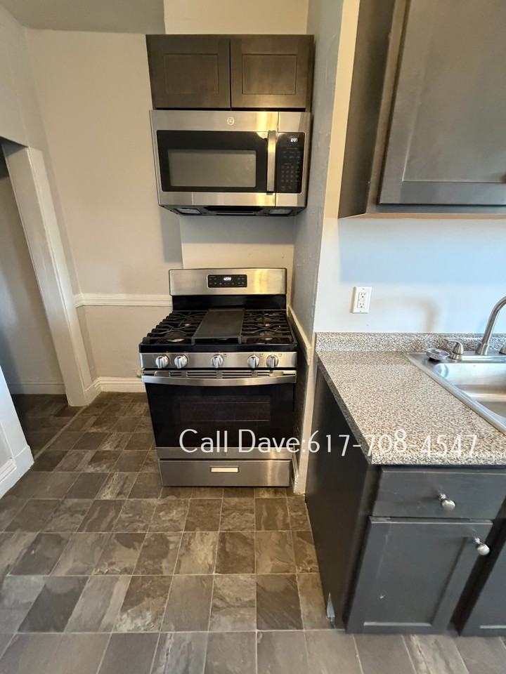 33 Lourdes Ave #5 - Photo 5 of 22