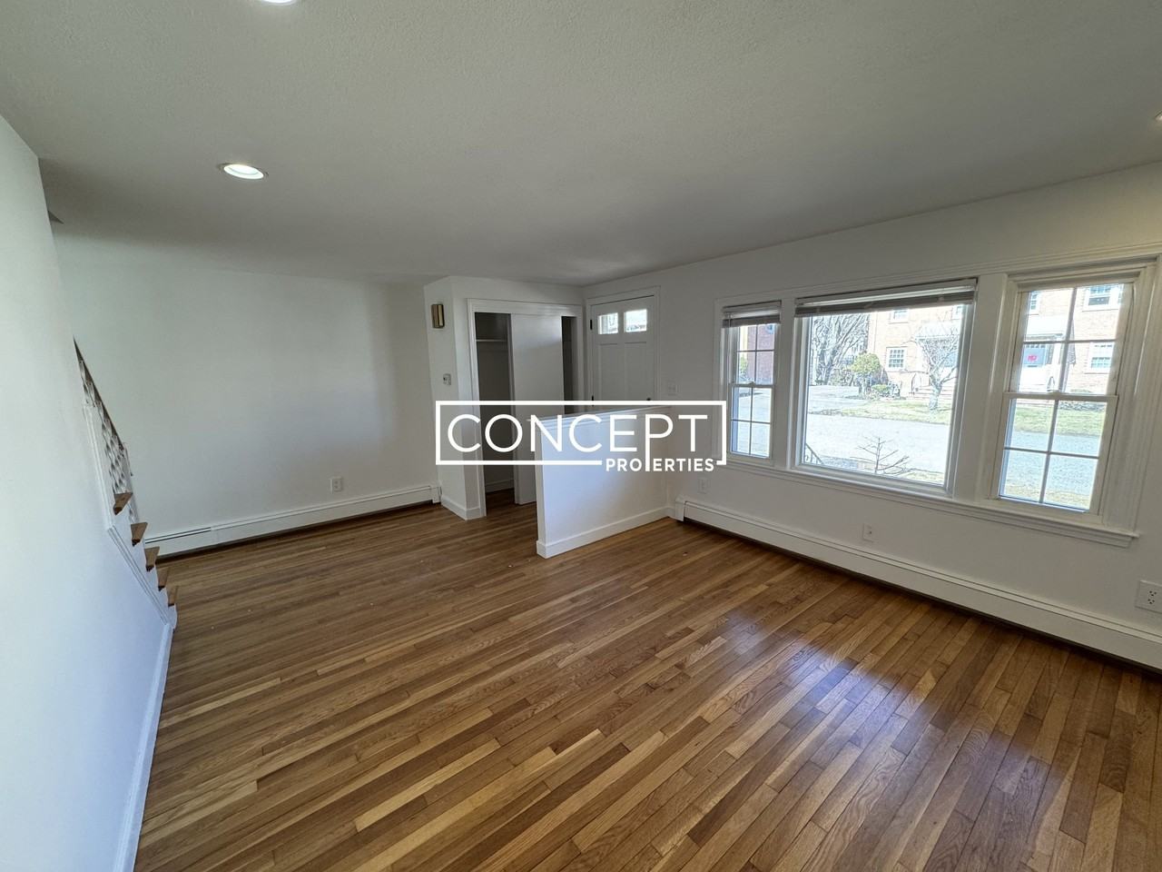 29 Pond St - Photo 3 of 11