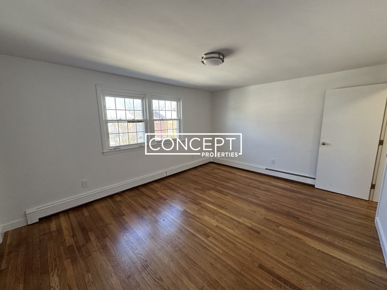 29 Pond St - Photo 7 of 11