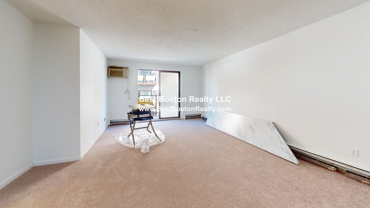 1123 Revere Beach Pkwy #302 - Photo 6 of 7