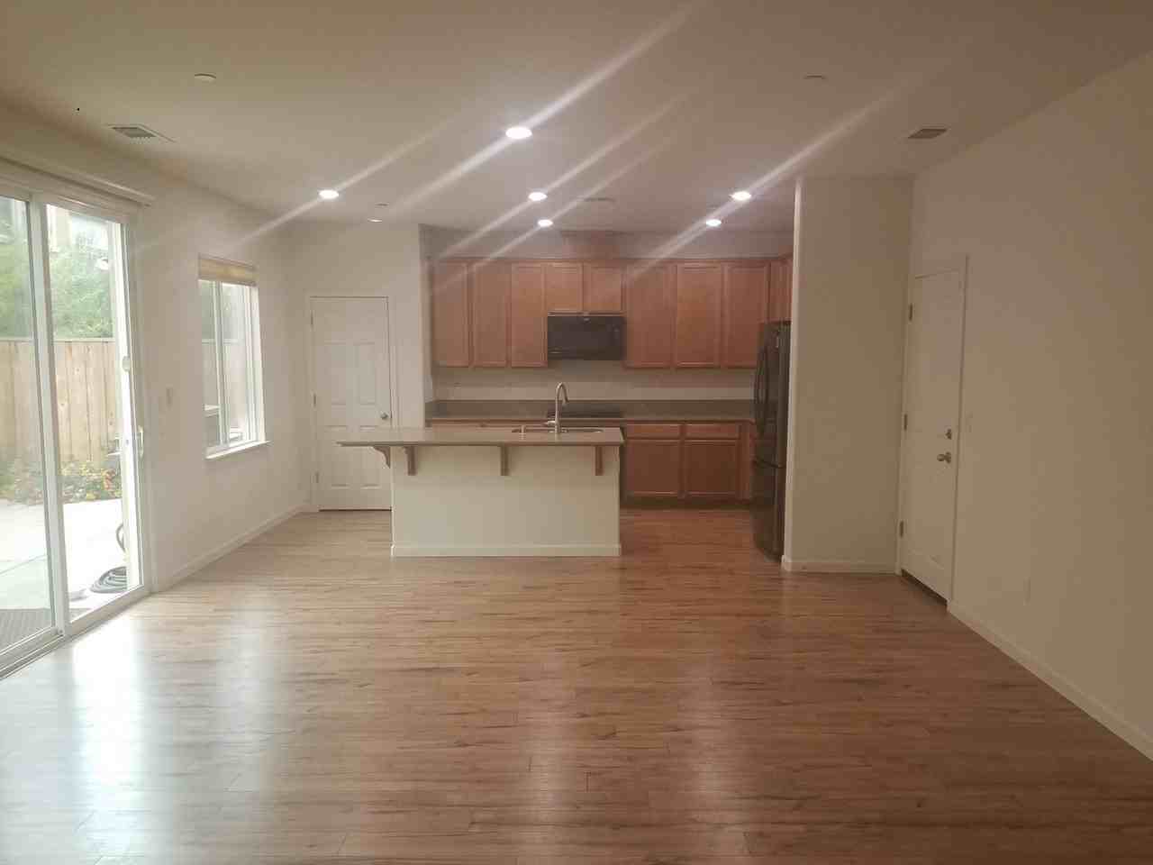 5528 Kenneth Pl - Photo 4 of 18