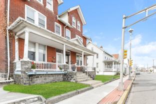 340-342 W Broad St - Photo 1 of 1