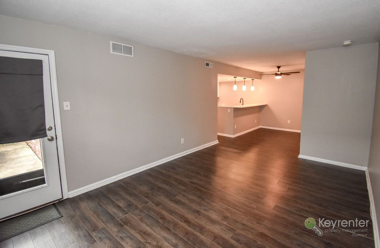 156 Berwick Pl #22G - Photo 3 of 11
