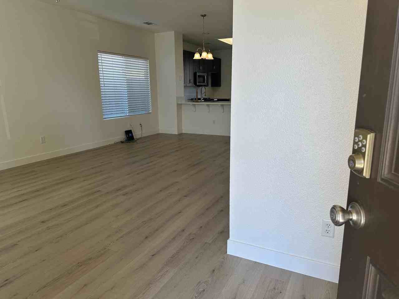 2248 E La Vida Ave - Photo 3 of 23