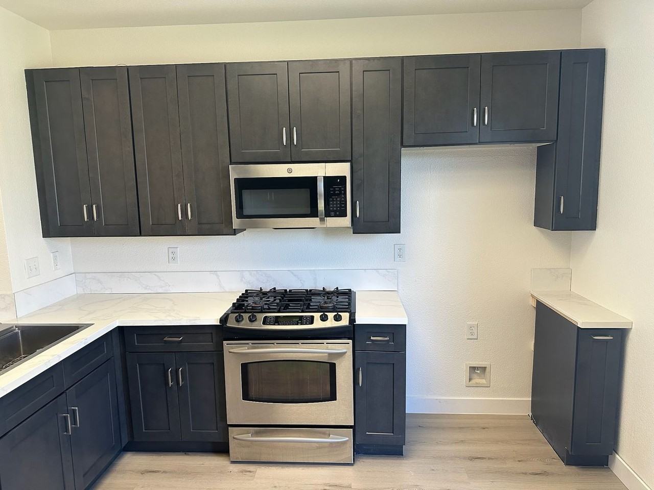 2248 E La Vida Ave - Photo 6 of 23