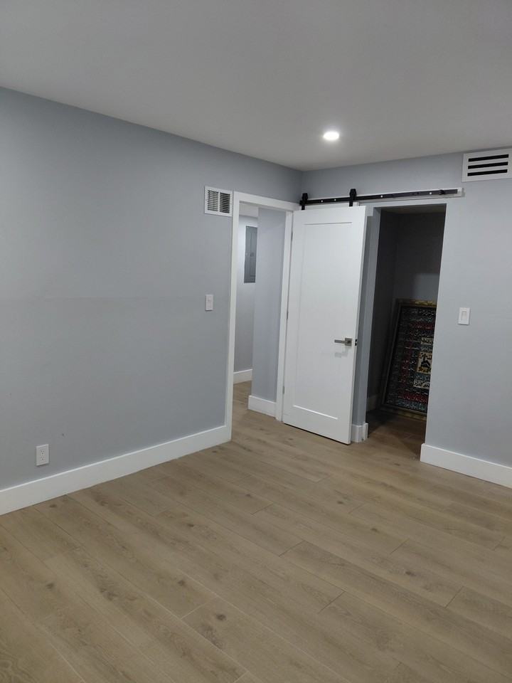 2980 Riverside Dr #125 - Photo 7 of 10