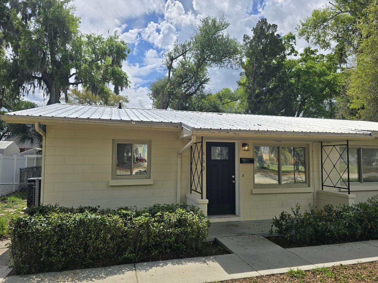 650 Avenue B Sw #650 - Photo 2 of 18