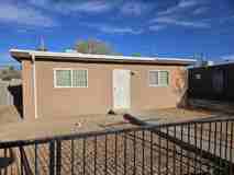 408 Texas St Ne #A - Photo 1 of 1