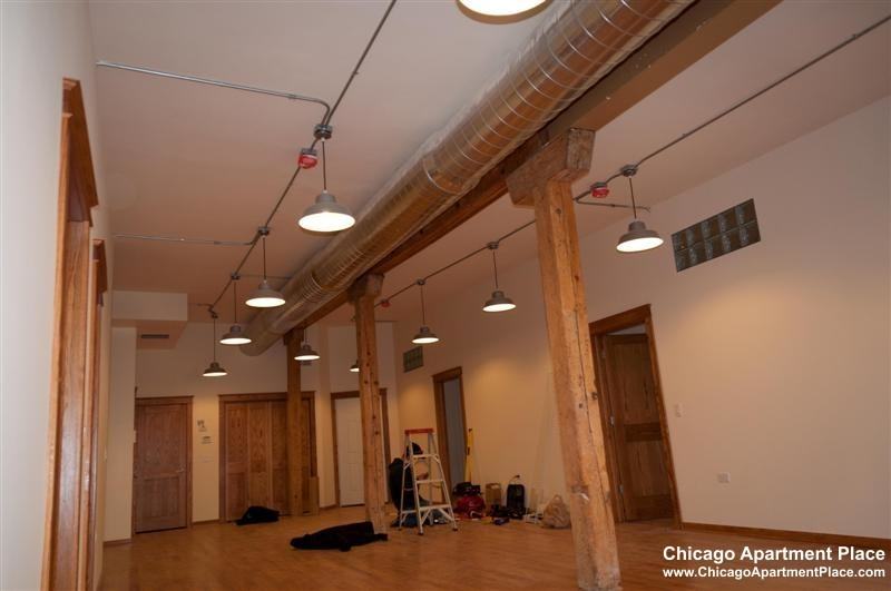 123 N Jefferson St #4R - Photo 2 of 10