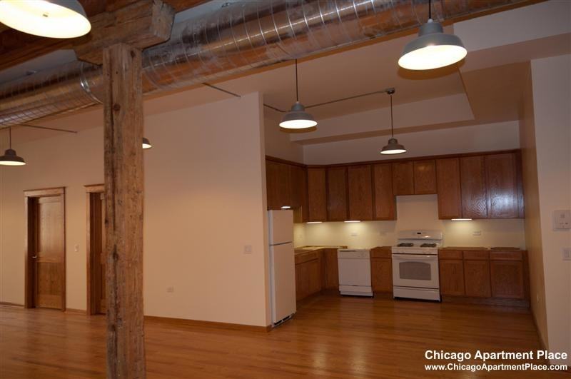 123 N Jefferson St #4R - Photo 4 of 10