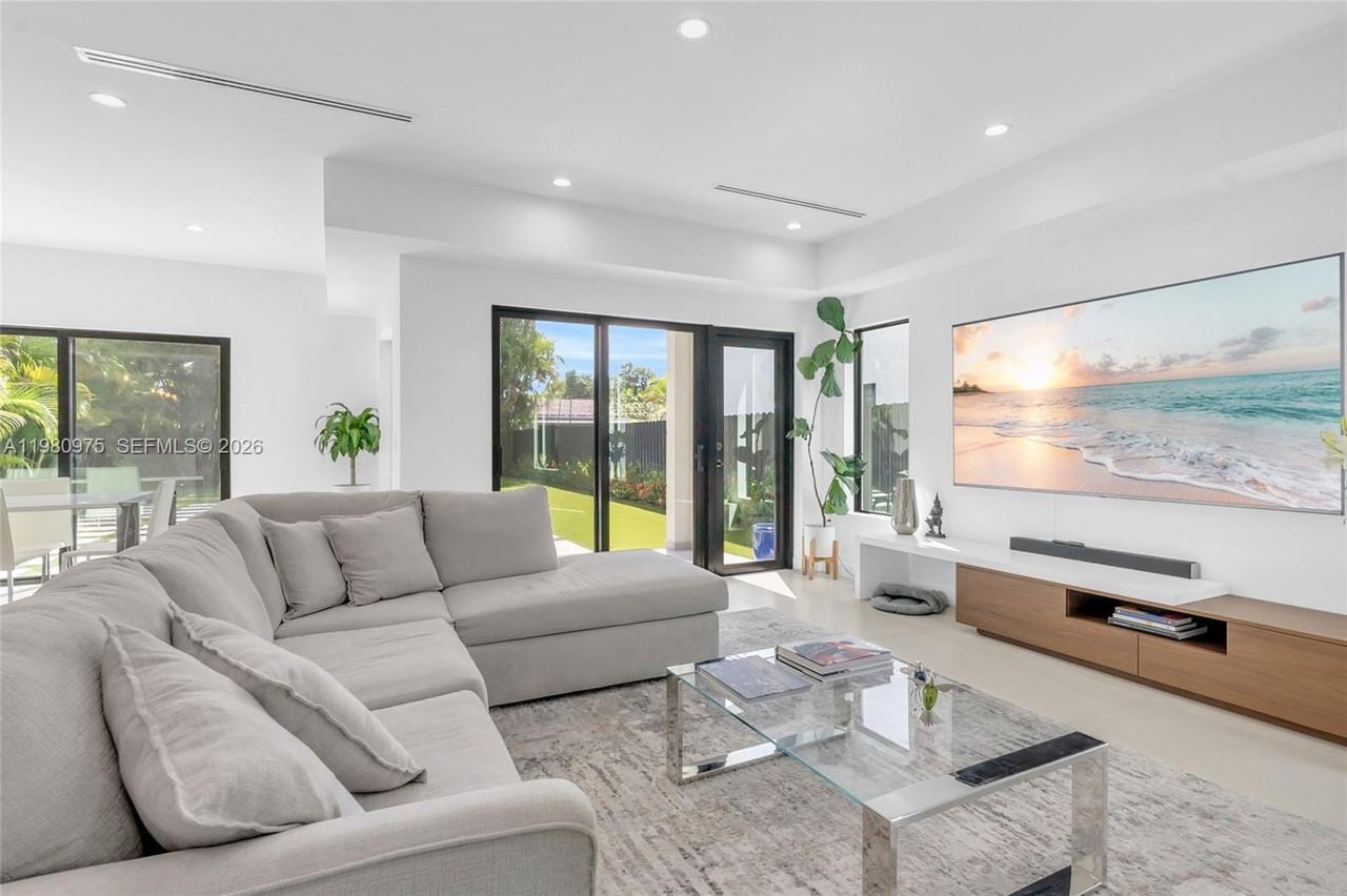 SW 20th St & SW 62nd Ave - Photo 5 of 24