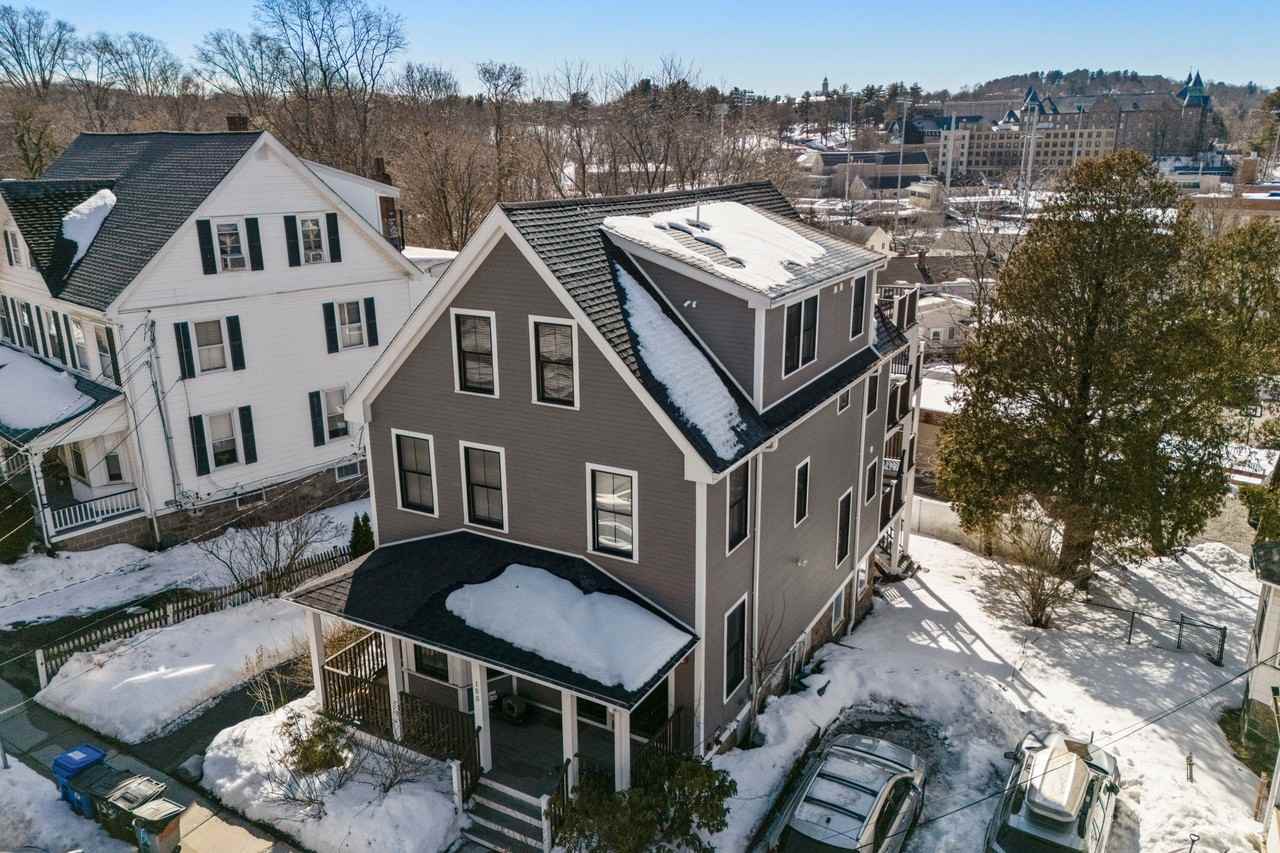 153 Foster St #1JUNE - Photo 4 of 11