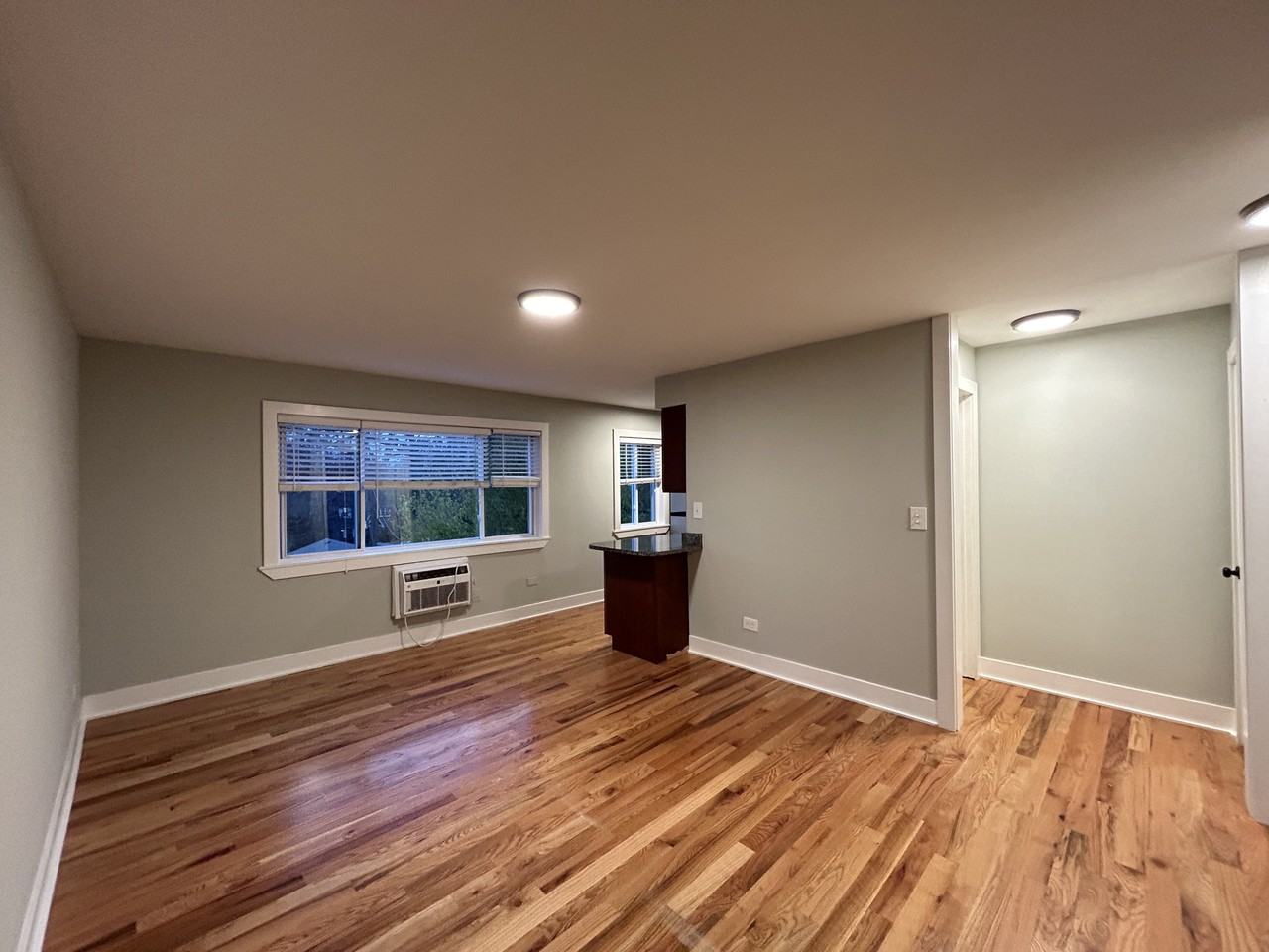 696 Elm Pl #696-207 - Photo 2 of 14