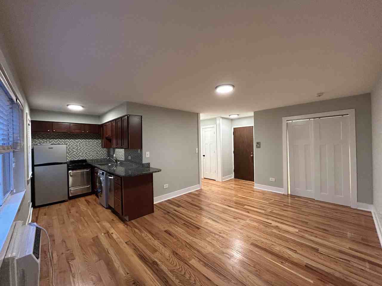 696 Elm Pl #696-207 - Photo 3 of 14