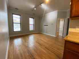 815 W Addison St - Photo 1 of 1