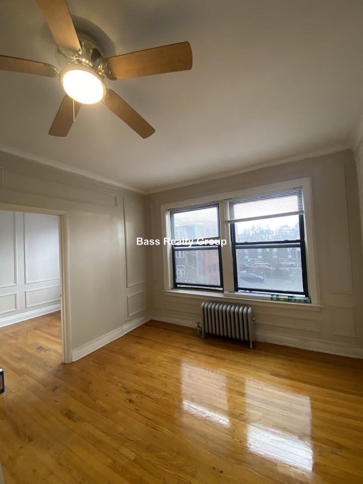 5114 S Blackstone Ave #B5