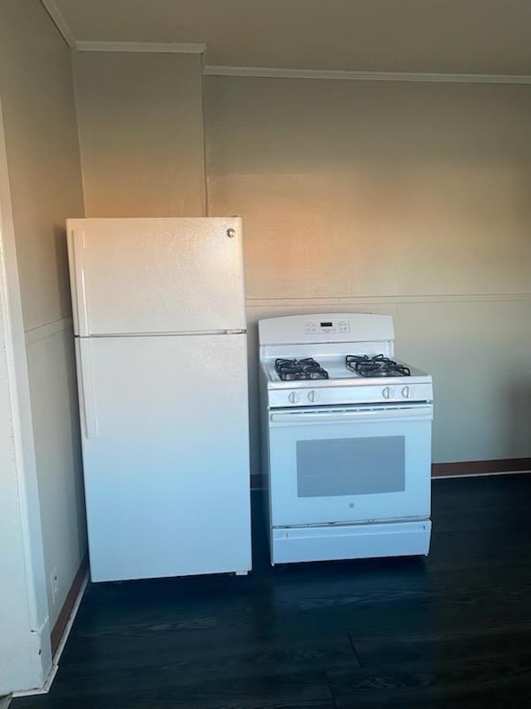 230 Pullman Ave #1 - Photo 6 of 8
