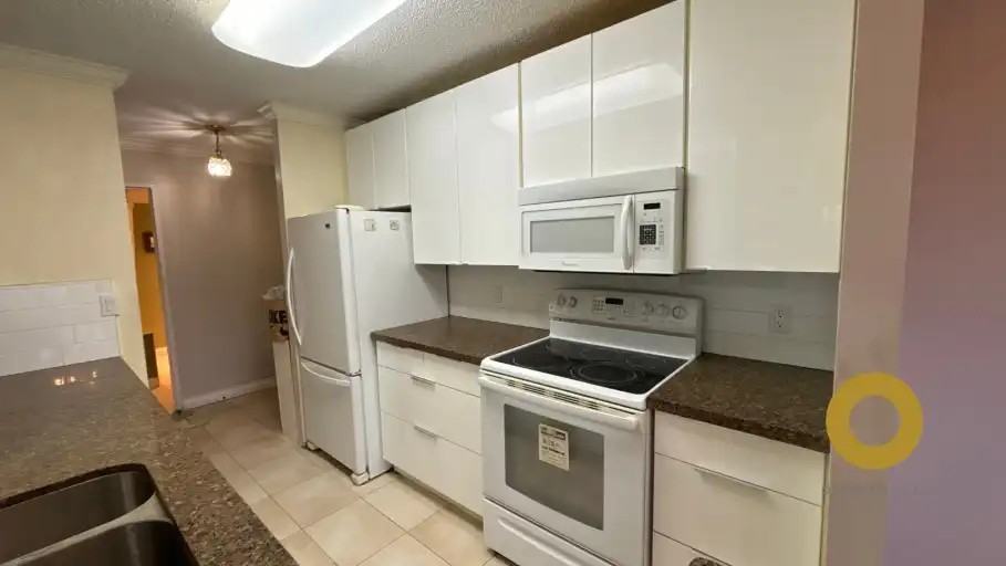 2020 Bellwood Ave #1601 - Photo 6 of 16