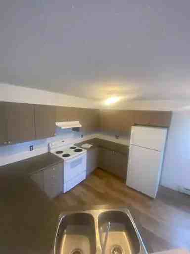 11240 104 Ave #201 - Photo 2 of 7