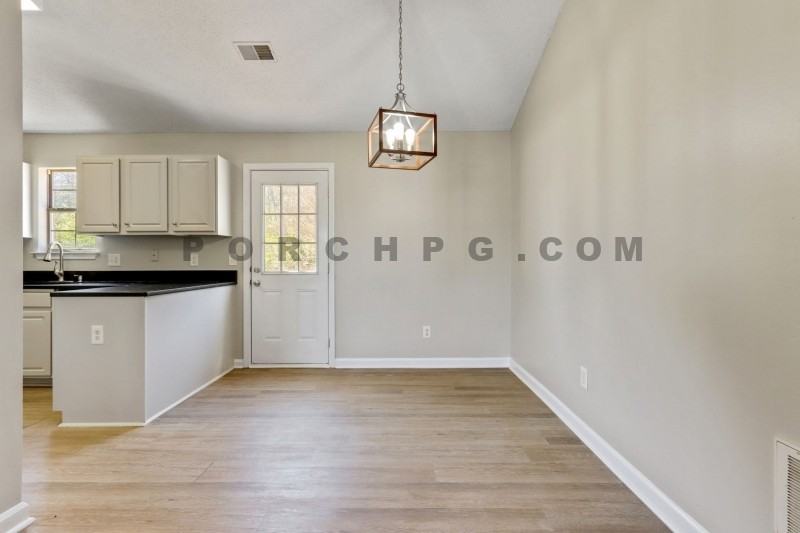 9 Huntcliff Dr - Photo 7 of 24