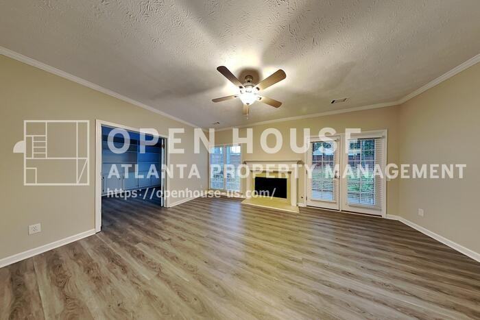 10010 Feather Sound Ct - Photo 5 of 27