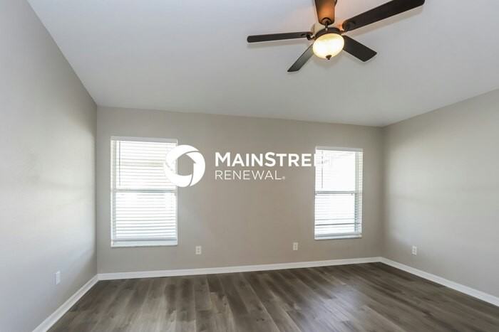 8007 Canterbury Lake Blvd - Photo 7 of 16