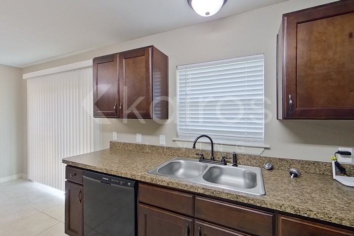 56 Fisher Way - Photo 7 of 21