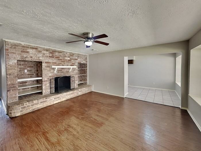 4315 Sloangate Dr - Photo 5 of 22