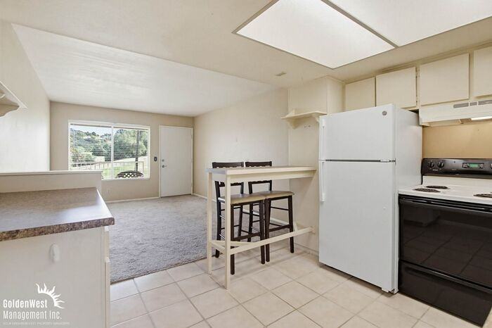 27735 Mountain Meadow Rd #18 - Photo 2 of 16