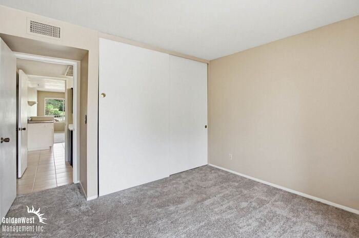 27735 Mountain Meadow Rd #18 - Photo 5 of 16