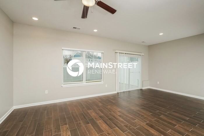 2072 N Sarah Dr - Photo 6 of 17