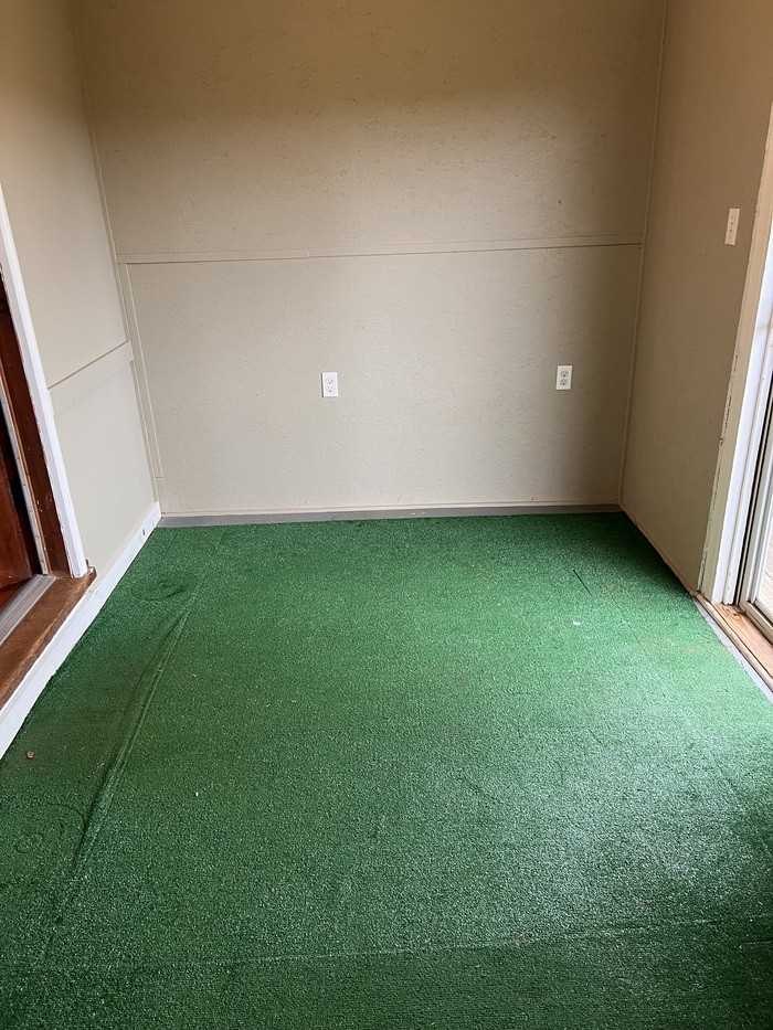 4050 Twin Lakes Rd - Photo 3 of 14