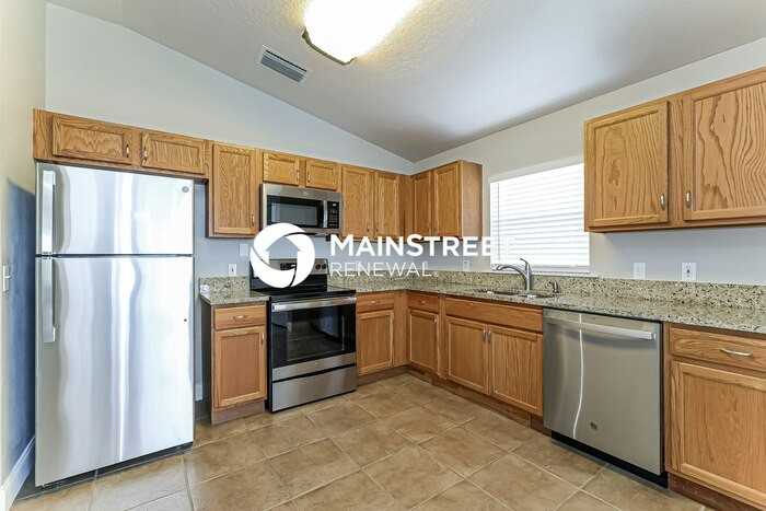 319 Erie Dr - Photo 6 of 16